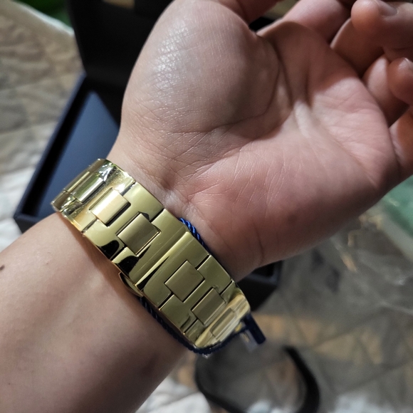 Porsamo Bleu South Sea Crystal Moon Quartz Watch - Picture 7 of 7